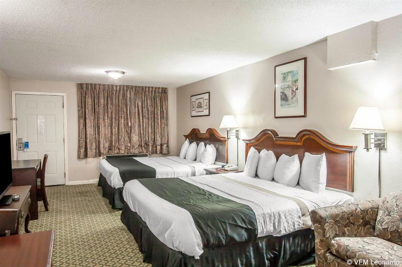 ממפיס Rodeway Inn מראה חיצוני תמונה