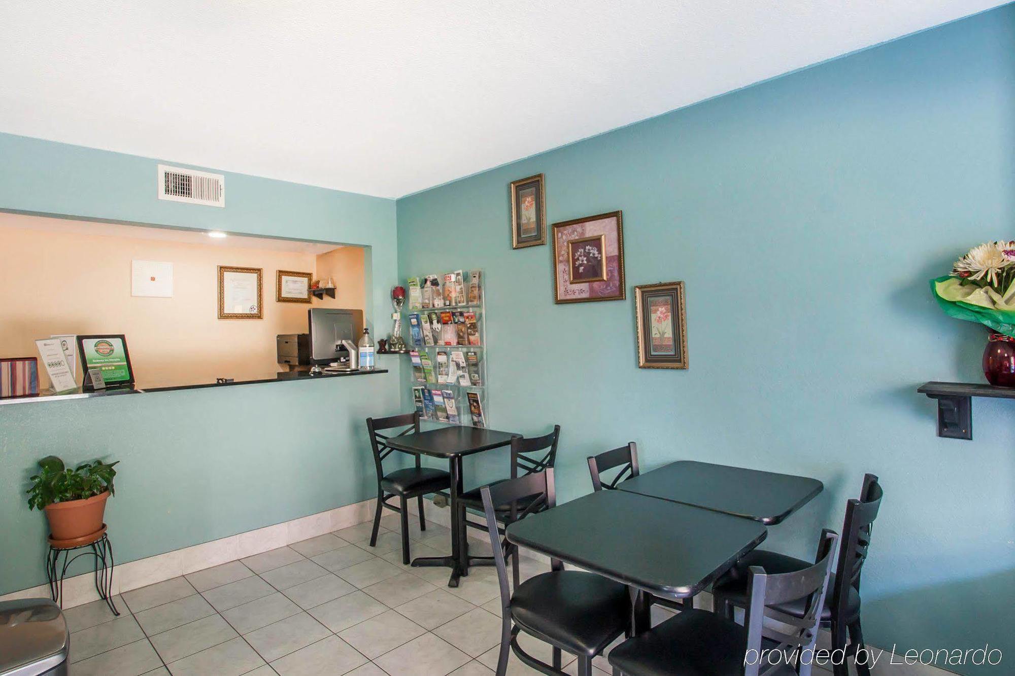 ממפיס Rodeway Inn מראה חיצוני תמונה