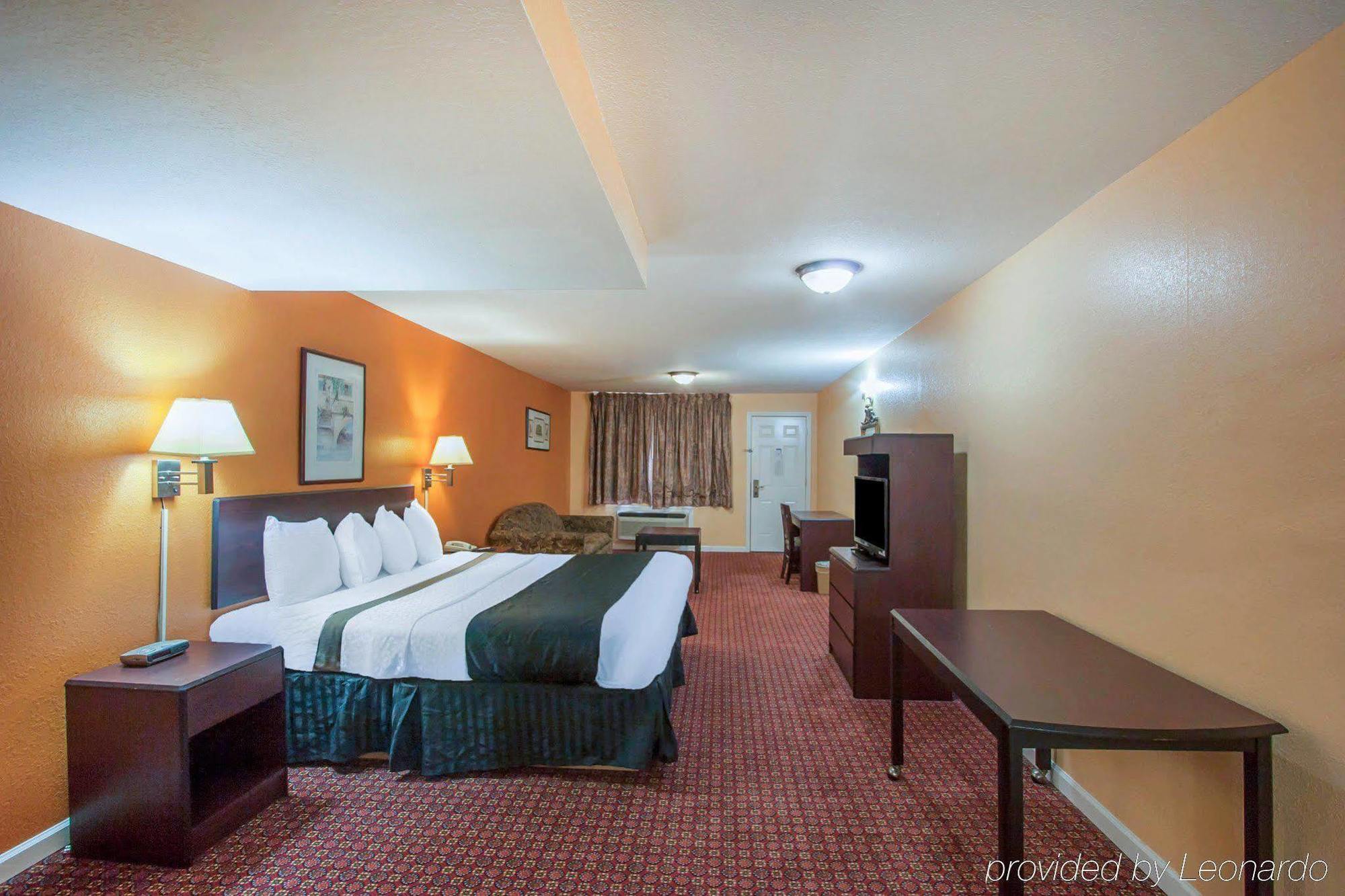 ממפיס Rodeway Inn מראה חיצוני תמונה