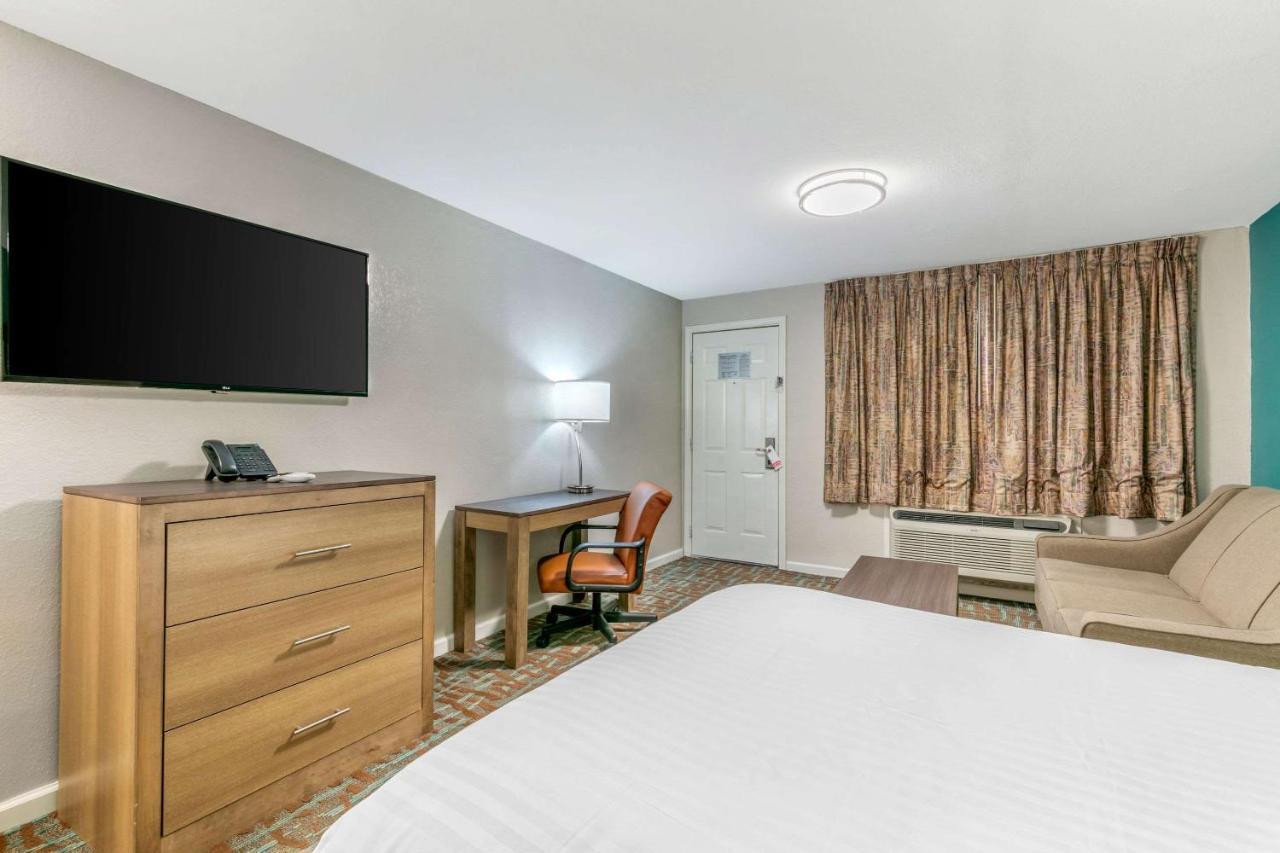 ממפיס Rodeway Inn מראה חיצוני תמונה