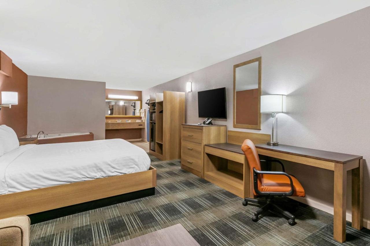 ממפיס Rodeway Inn מראה חיצוני תמונה